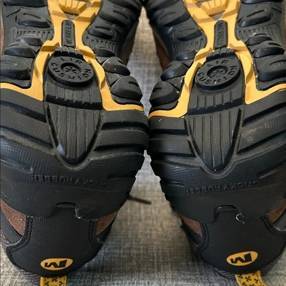 Merrell Men's Brown Hiking Boots with Yellow Accents - Picture 14 of 16